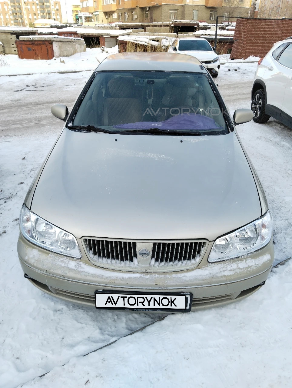 Nissan Sunny, 2004