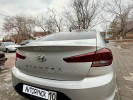 Hyundai Elantra 2019 года