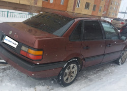 Volkswagen Passat 1990 года