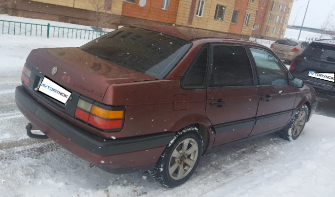 Volkswagen Passat 1990 года