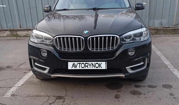 BMW X5 2015 года