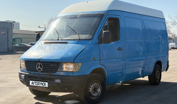 Mercedes-Benz Sprinter 1996 года