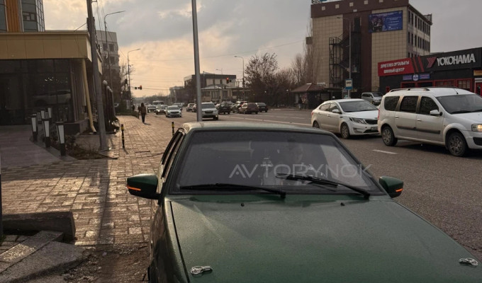 ВАЗ (Lada) 2115 2000 года