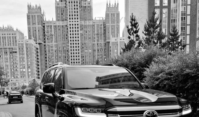 Toyota Land Cruiser 2025 года