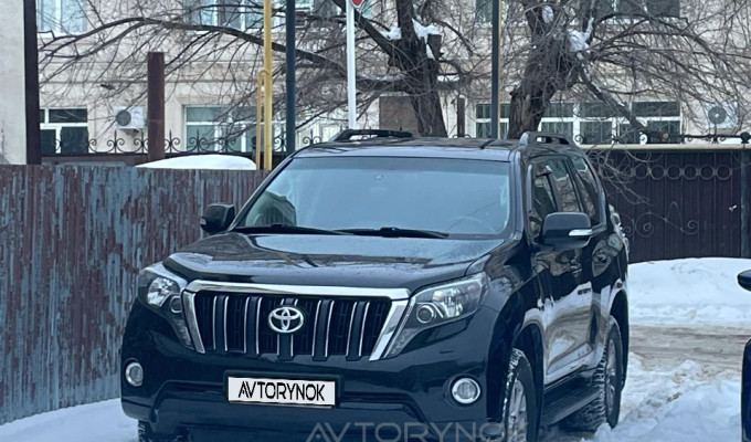 Toyota Land Cruiser Prado 2017 года
