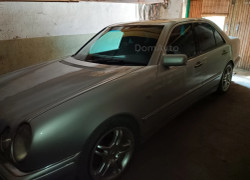 Mercedes-Benz E-Класс 1998 года