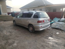 Toyota Picnic 2000 года
