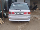 Toyota Picnic 2000 года