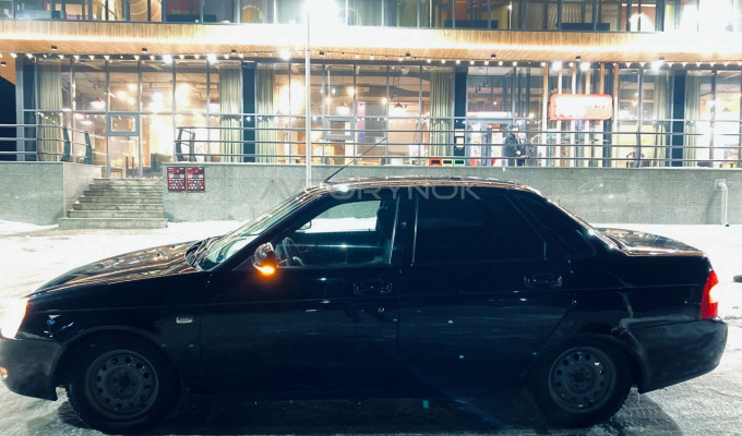 ВАЗ (Lada) Priora 2013 года