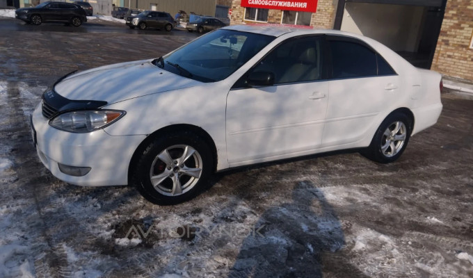 Toyota Camry 2005 года
