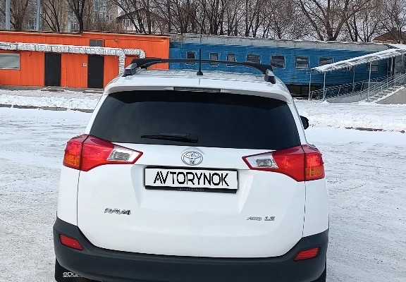 Toyota RAV4 2014 года
