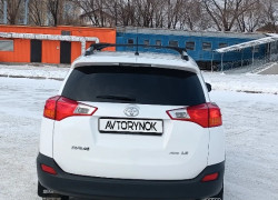 Toyota RAV4 2014 года