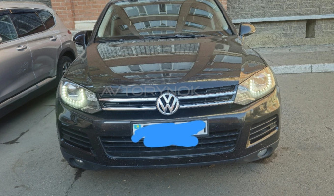 Volkswagen Touareg 2012 года