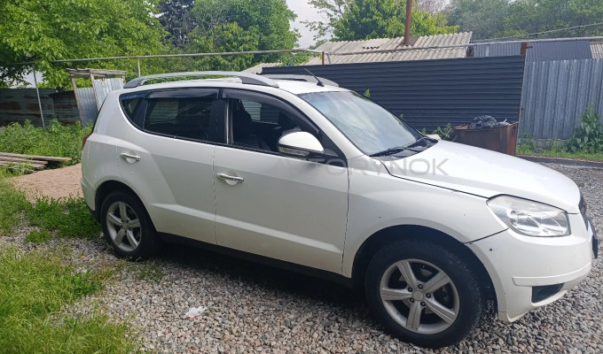 Geely Emgrand X7 2015 года
