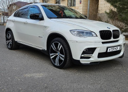 BMW X6 2010 года
