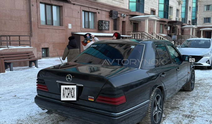 Mercedes-Benz E-Класс 1994 года