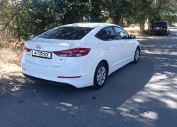 Hyundai Elantra 2016 года