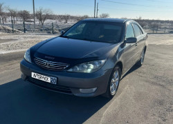 Toyota Camry 2005 года