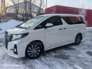 Toyota Alphard 2017 года
