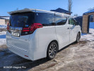 Toyota Alphard 2017 года