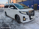 Toyota Alphard 2017 года