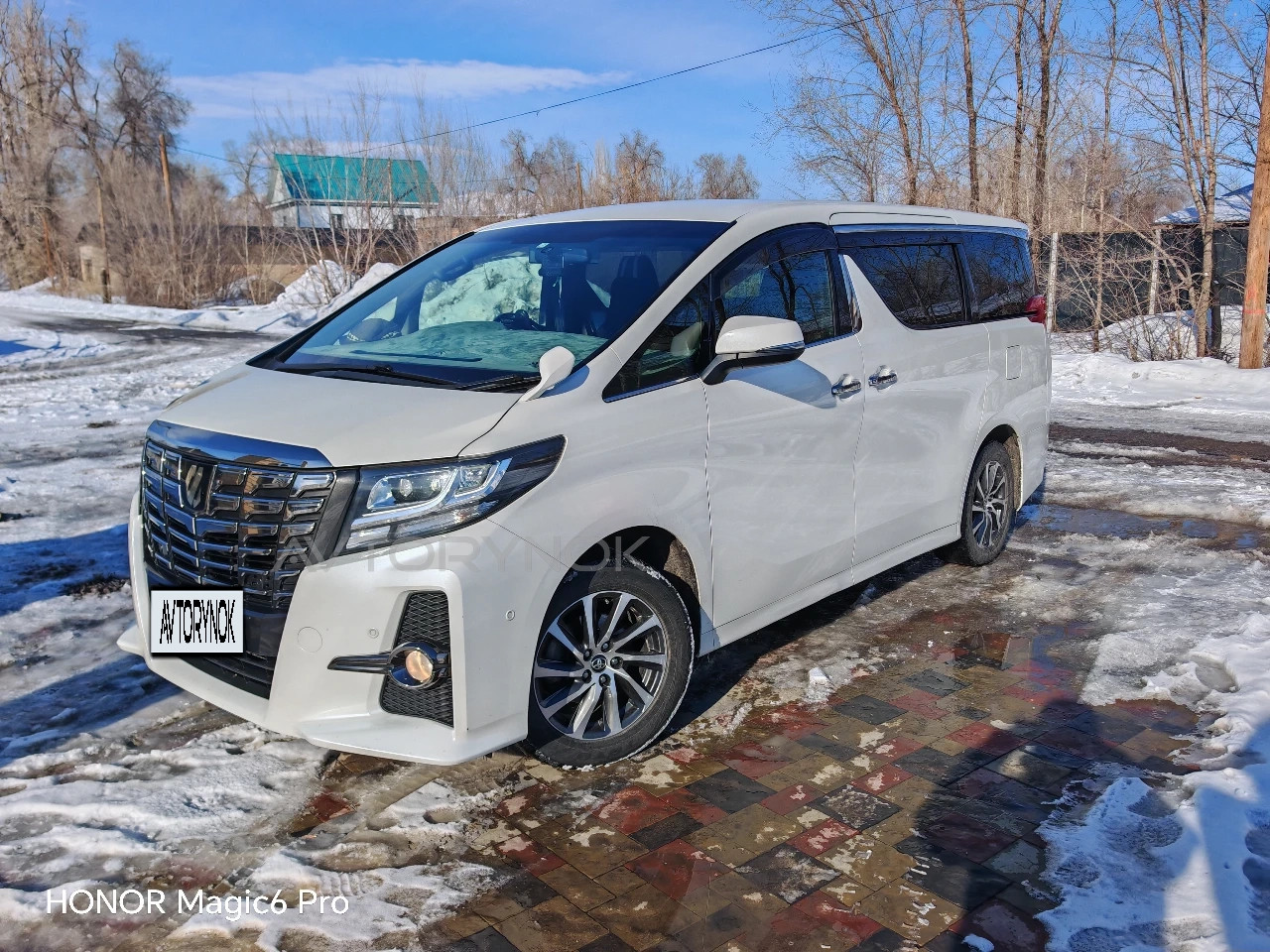 Toyota Alphard, 2017