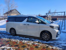 Toyota Alphard 2017 года