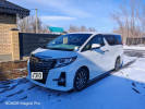 Toyota Alphard 2017 года