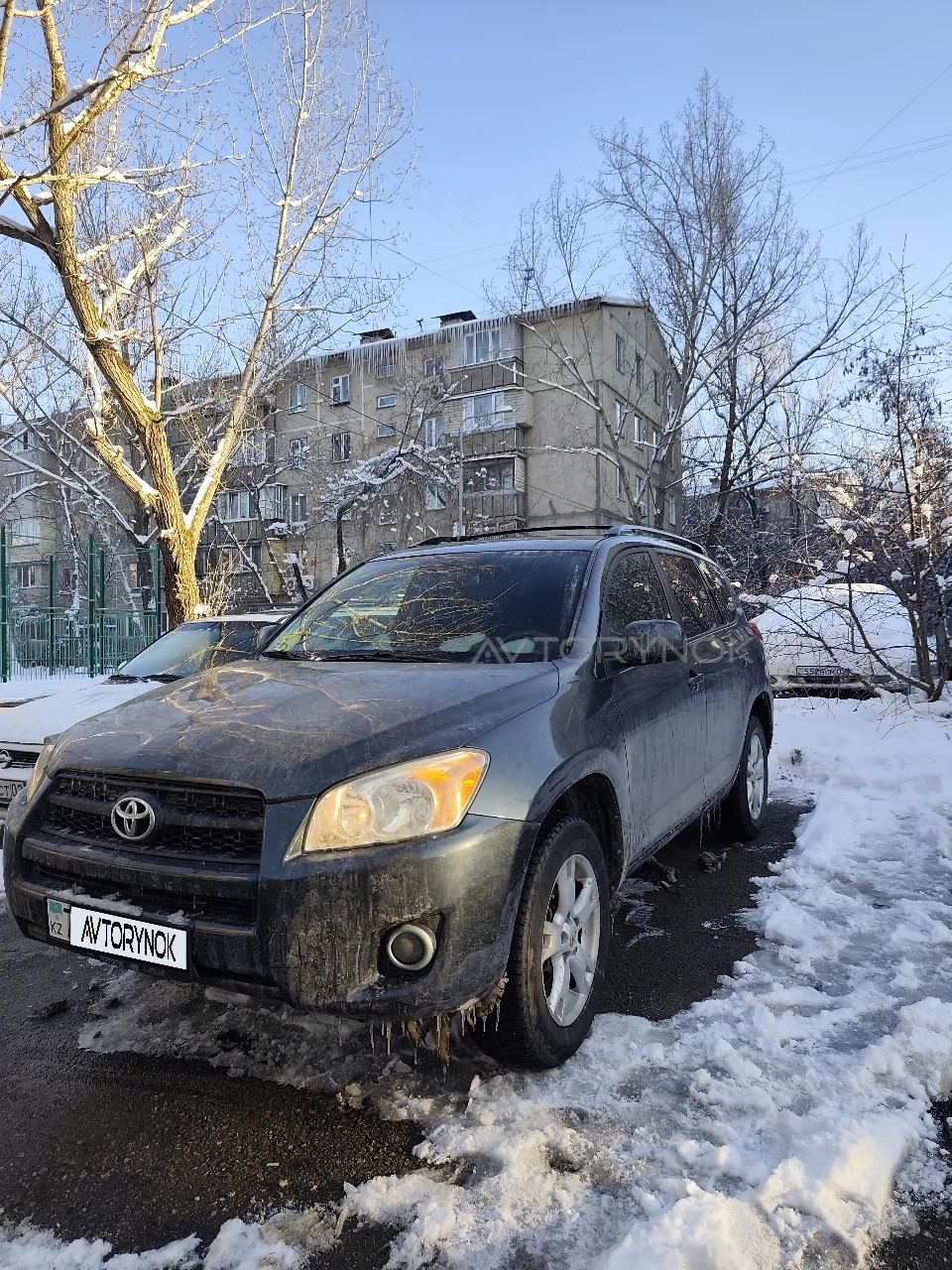 Toyota RAV4, 2010