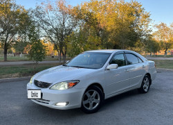 Toyota Camry 2003 года