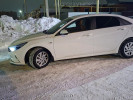 Hyundai Elantra 2022 года