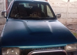 Nissan Mistral 1995 года