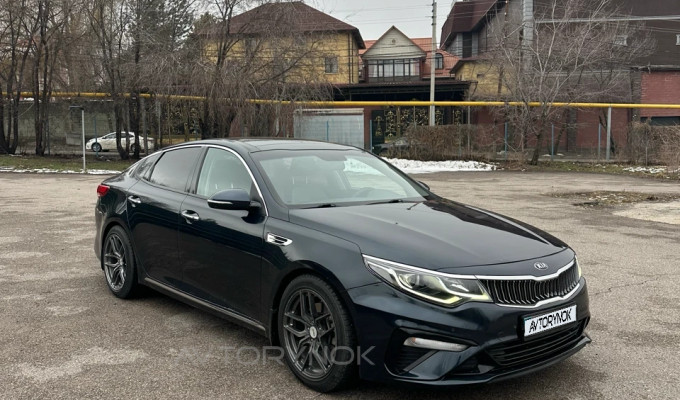 Kia K5 2019 года