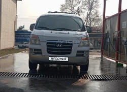 Hyundai Starex 2005 года