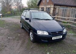 Mitsubishi Space Star 2002 года