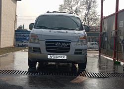 Hyundai Starex 2005 года
