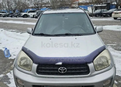 Toyota RAV4 2002 года