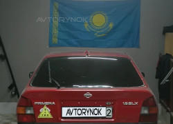Nissan Primera 1993 года