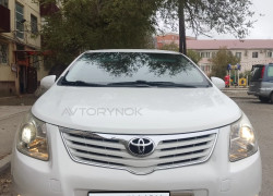 Toyota Avensis 2011 года