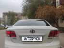Toyota Avensis 2011 года