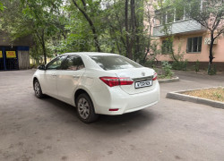 Toyota Corolla 2015 года