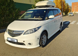 Honda Elysion 2006 года