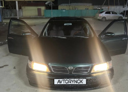 Nissan Maxima 1998 года