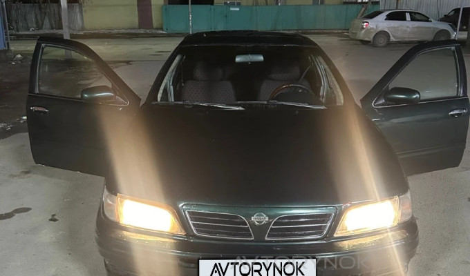 Nissan Maxima 1998 года