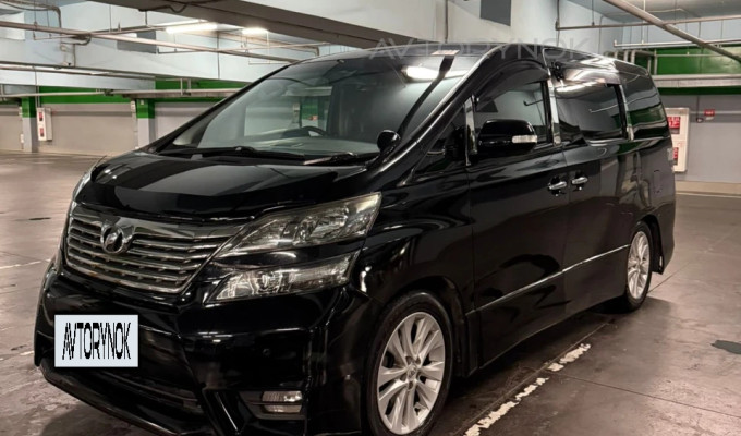 Toyota Vellfire 2011 года