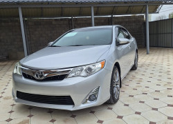 Toyota Camry 2013 года