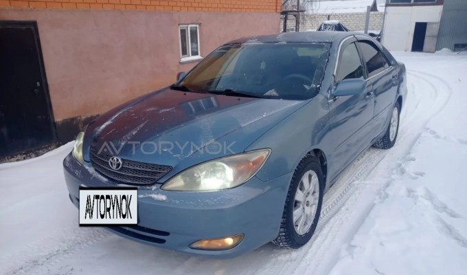 Toyota Camry 2003 года
