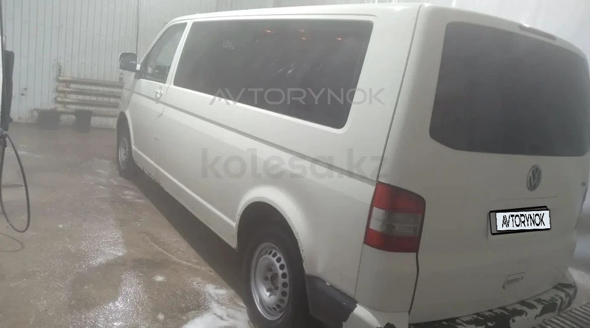 Volkswagen Caravelle, 2006