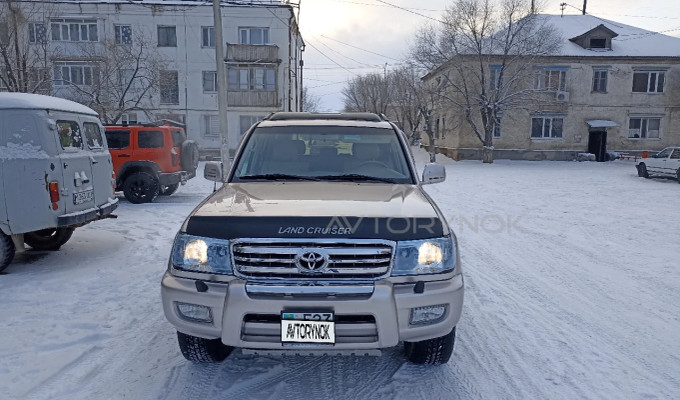Toyota Land Cruiser 2001 года
