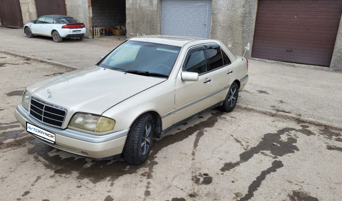Mercedes-Benz C-Класс 1995 года